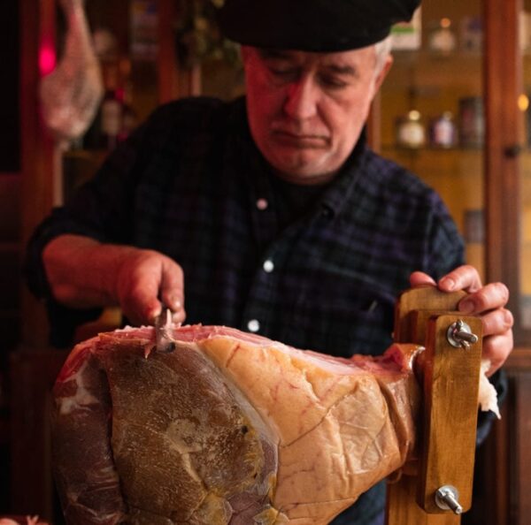 Jamón Crudo Ibérico de campo (Con hueso) Precinto Rojo - Imagen 3